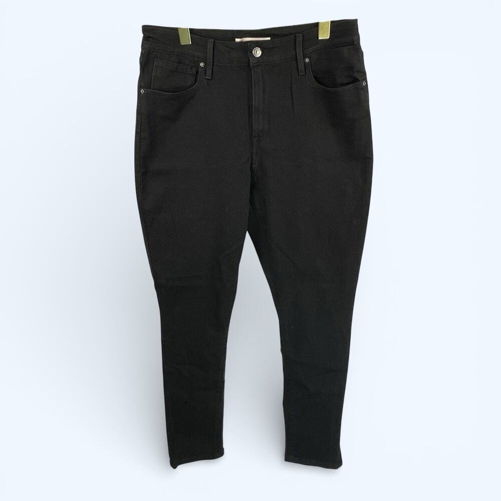 Levi's Women's 721 High Rise Skinny Black Jeans size 32 (measures 32W, 28L)